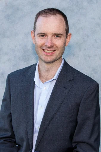 Simon du Plooy headshot